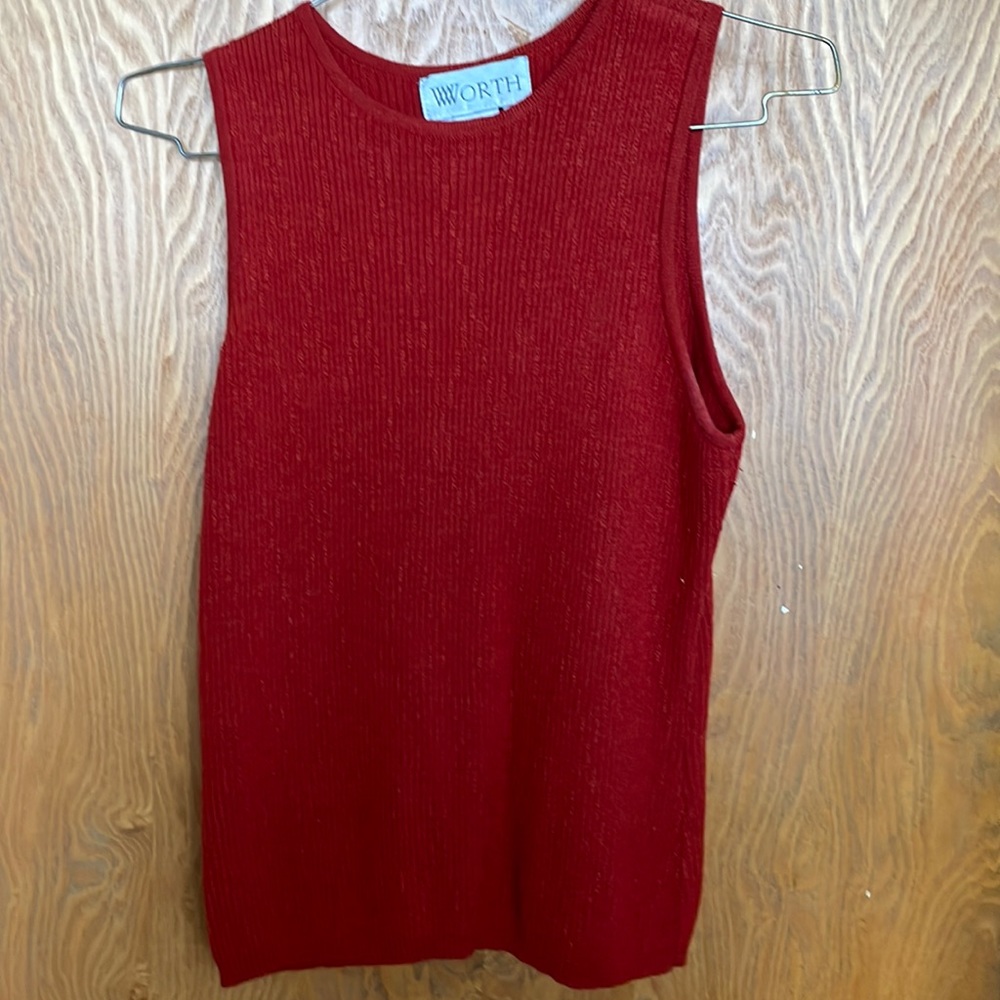 Ladies sleeveless top